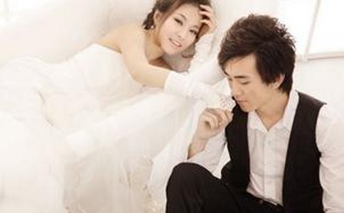 成都婚姻调查公司--调查老婆是否出轨